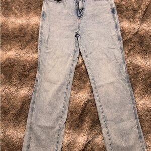 Good American Light Wash Denim Jeans